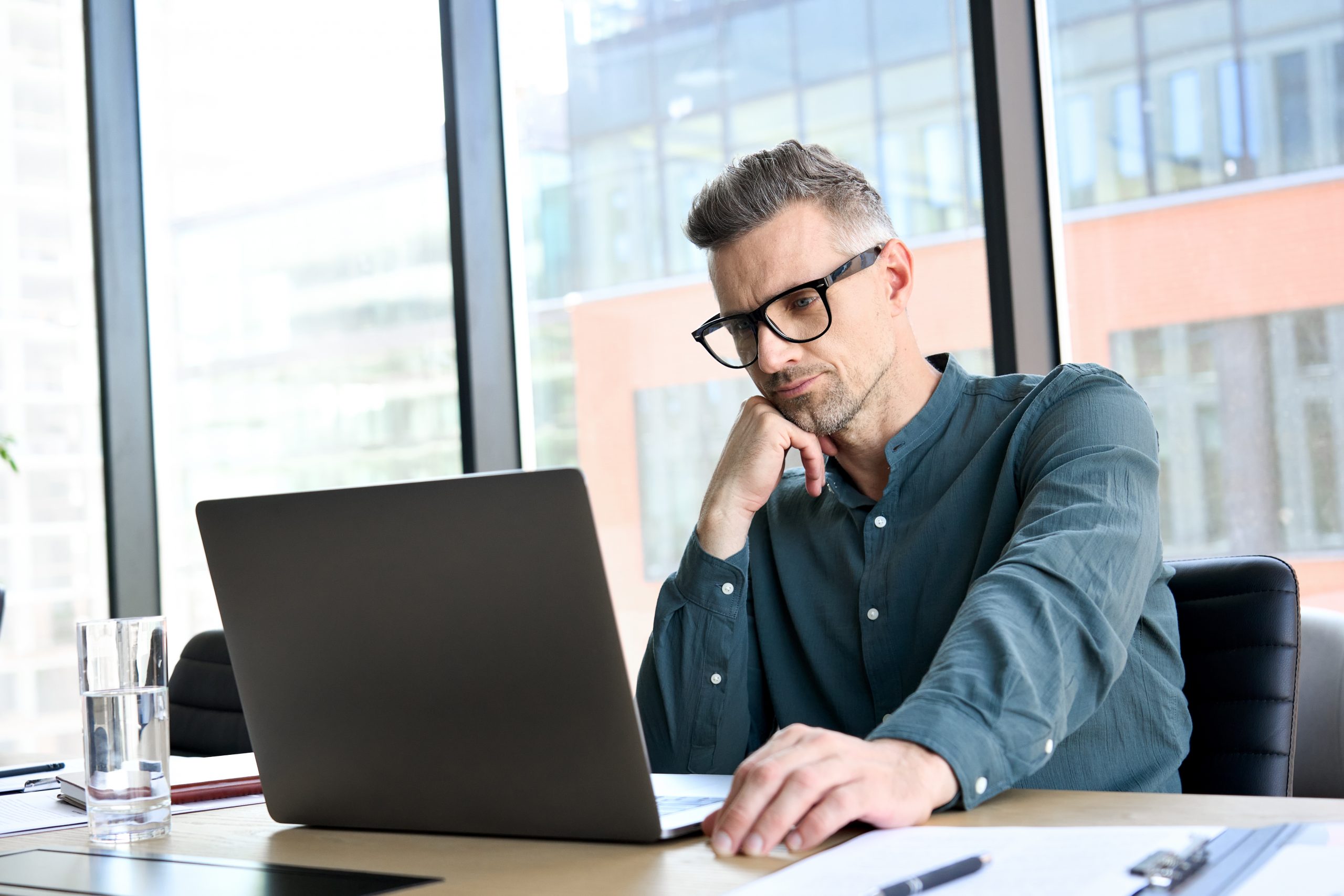 Focused,Middle,Aged,Businessman,Corporate,Leader,Ceo,Executive,Manager,Thinking